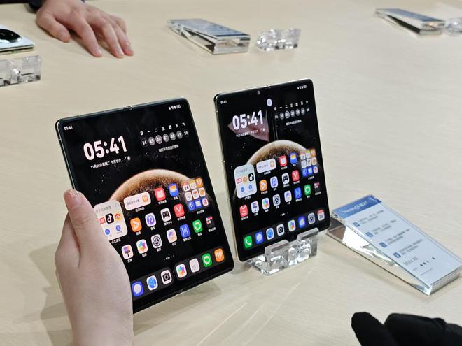 中國手機最卷一季：華為小米領跑，蘋果大跌超17%