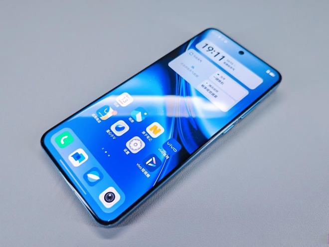 �֙C�܈���~�ٴγ��t��vivo�Z�ڣ��A��������iPhone���m������