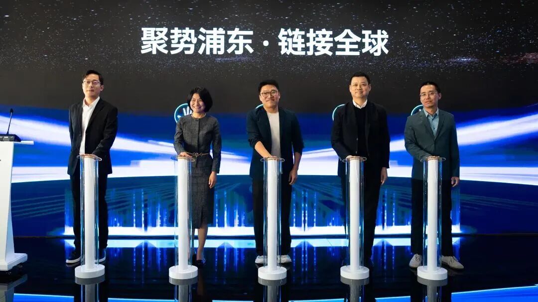 XREALȫ�򿂲����Ϻ��_(k��i)�I(y��)���׿���dAndroid XR��AR���R&ldquo;Project Aura&rdquo;����������ʽ�Ƴ�