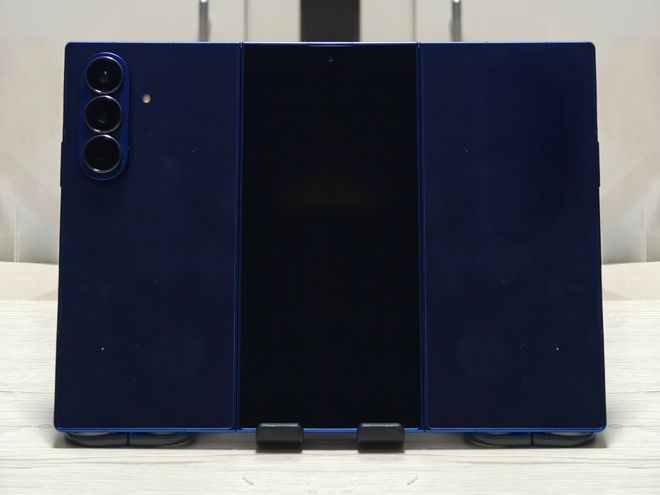 �����������ۯB�����֙C(j��) Galaxy Z TriFold �F(xi��n)���{(l��n)���J(r��n)�C��(sh��)��(j��)��