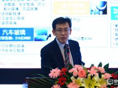 鈴木伸幸：新型玻璃基板支持高清晰、超薄化需求