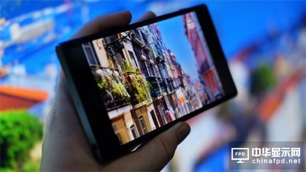 索尼XZ Premium外媒評測匯總 4K屏給電池帶來負擔