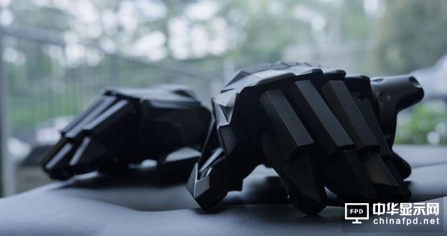 帶上VR手套 在游戲世界感受到真實的觸感和動作