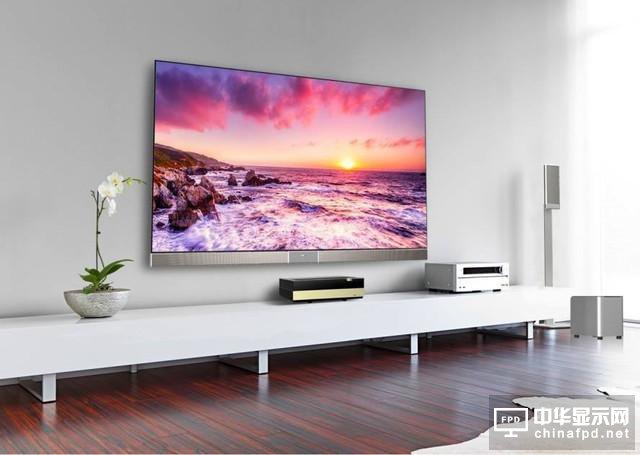 一年一吋漲太慢 激光電視秒入大屏時代