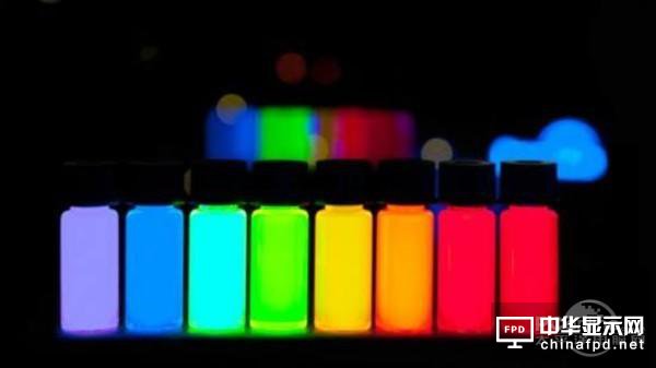 小屏玩夠了OLED，大屏要登峰造極還得看QLED