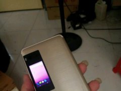 魅族PRO 7工程機諜照再曝光 背面的小屏居然是彩色的