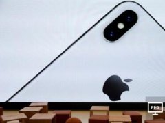 ���^����MicroLED���g OLED�����RΣ�C