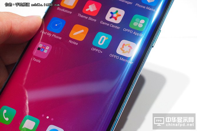 Find X無孔屏幕:柔性AMOLED曲面屏